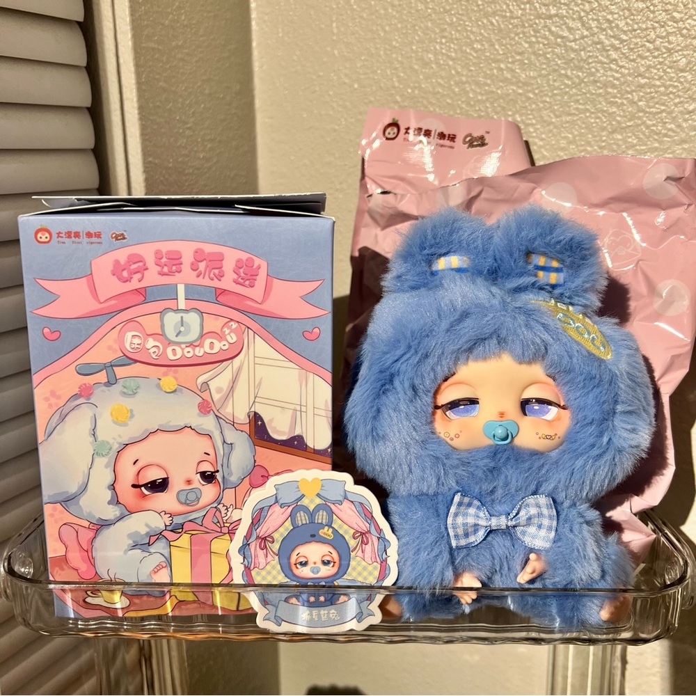 Baby Three Doudou Sleepy Baby Lucky Delivery Confirmed Blue Bunny